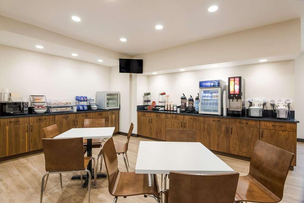 Clarion Pointe 호텔 애빙던 외부 사진